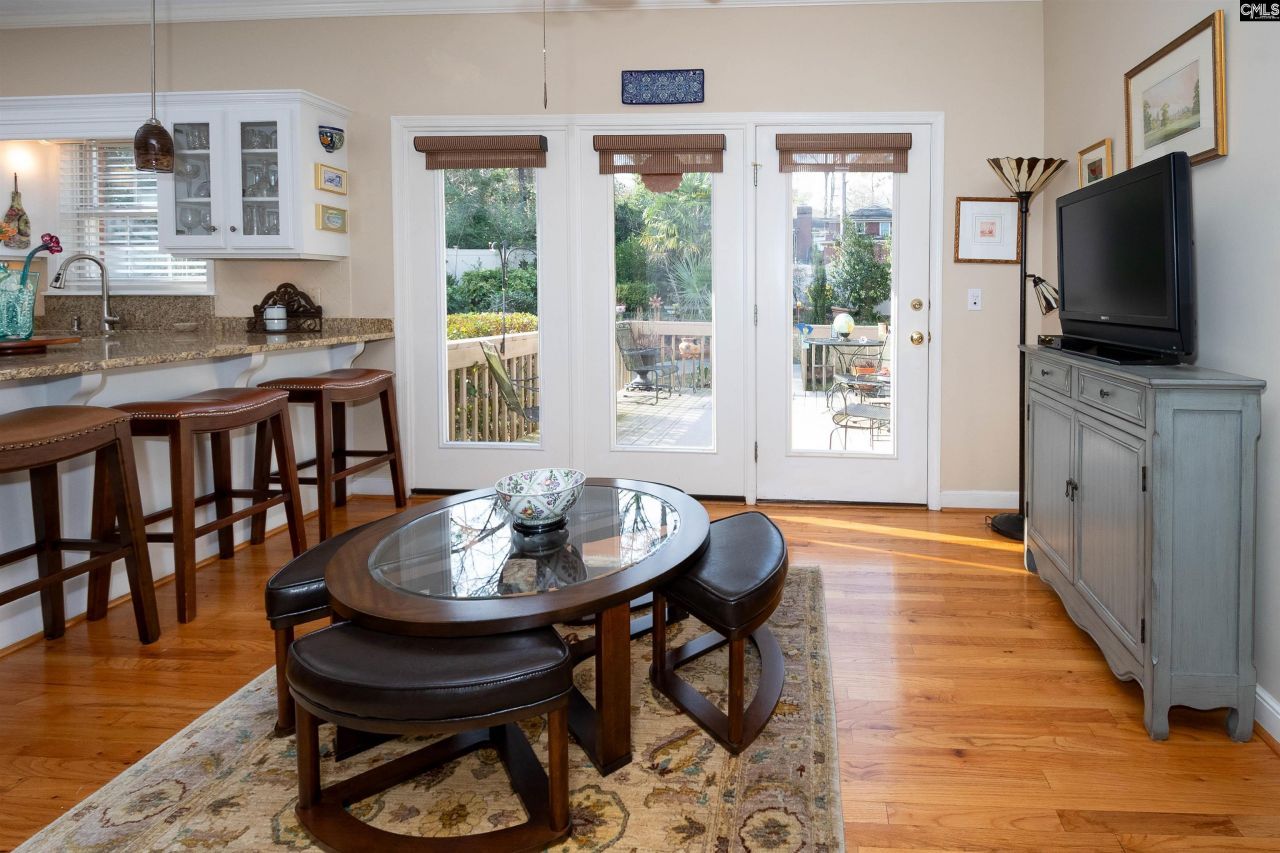 200 Barton Bend Lane Photo 15