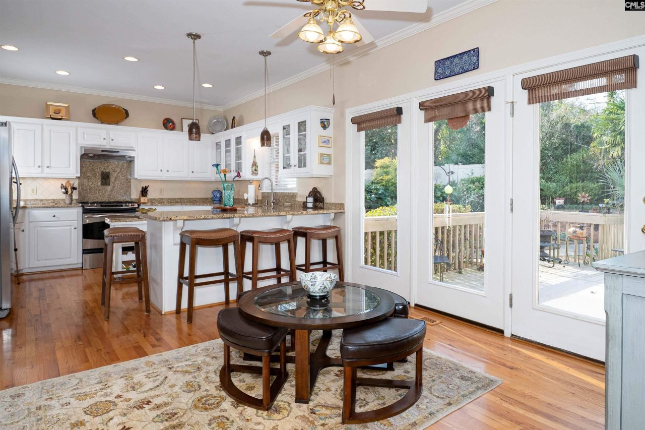 200 Barton Bend Lane Photo 16