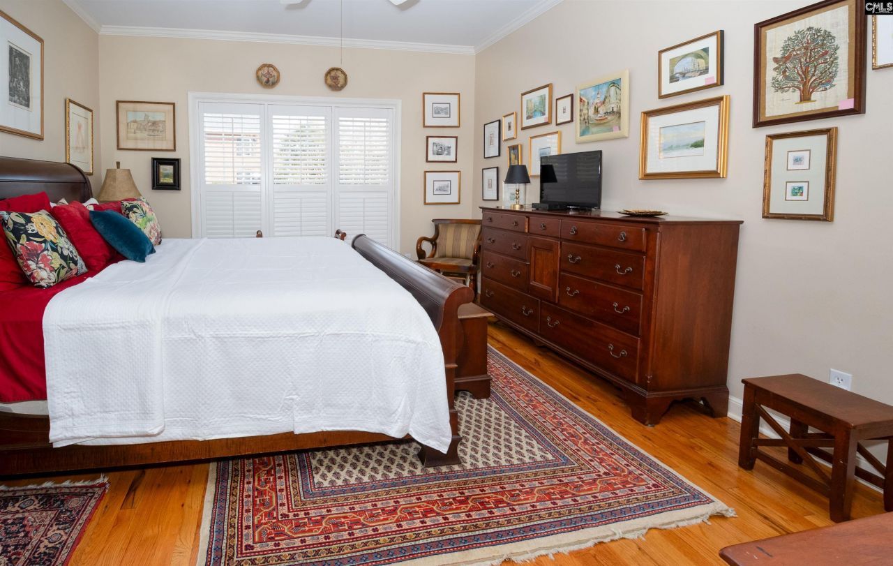 200 Barton Bend Lane Photo 23