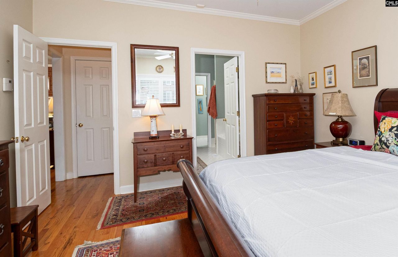 200 Barton Bend Lane Photo 25