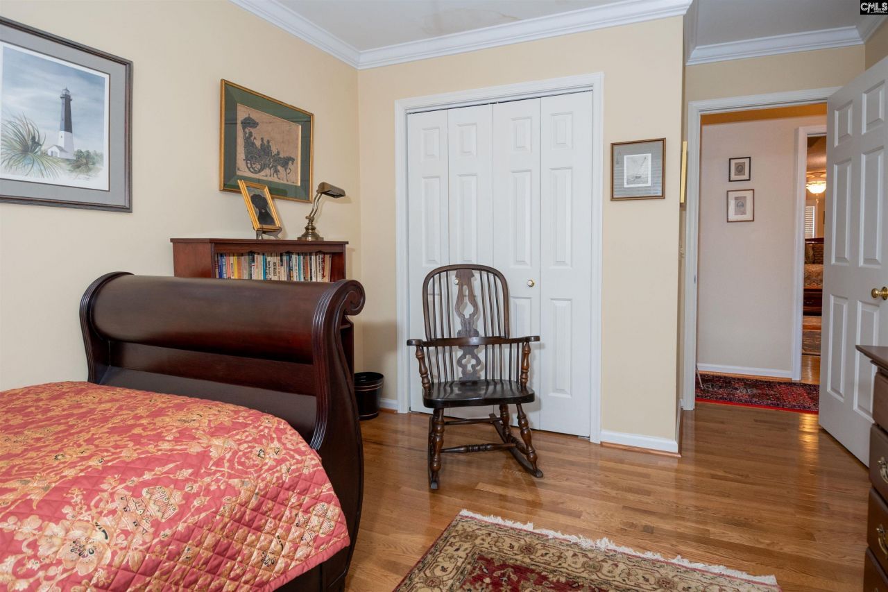 200 Barton Bend Lane Photo 29