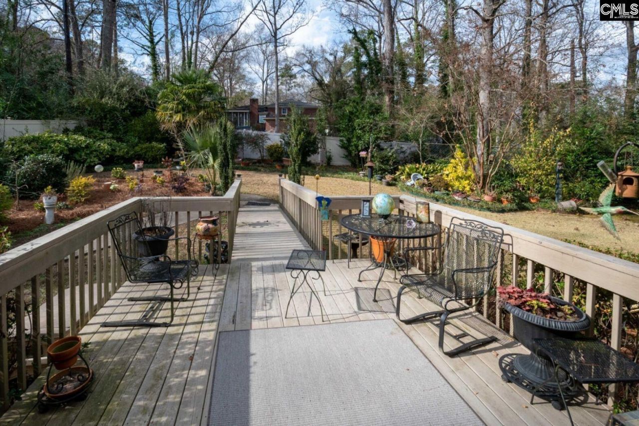 200 Barton Bend Lane Photo 36