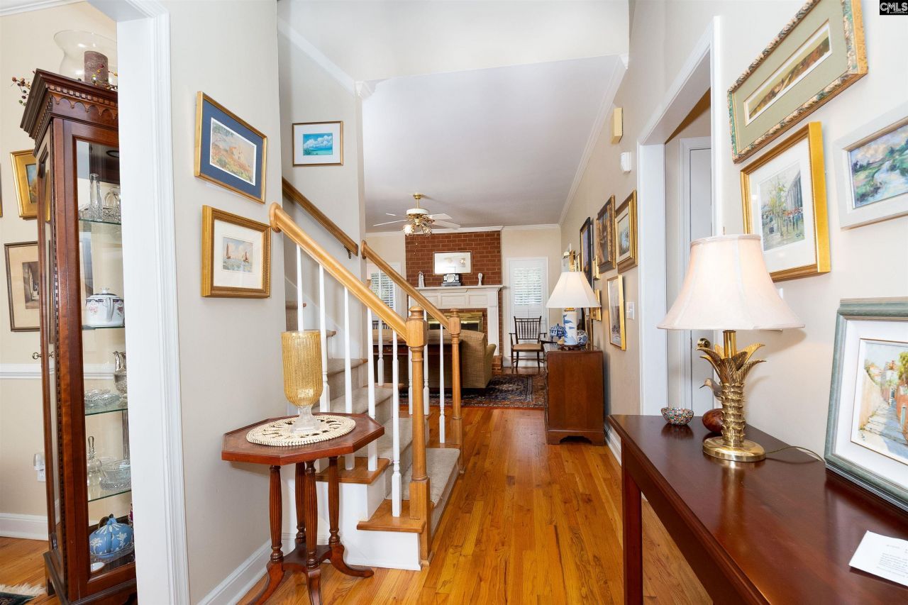 200 Barton Bend Lane Photo 6