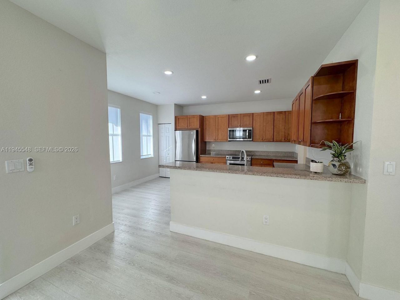 11400 NW 75th Ter, Doral, FL 33178 Photo