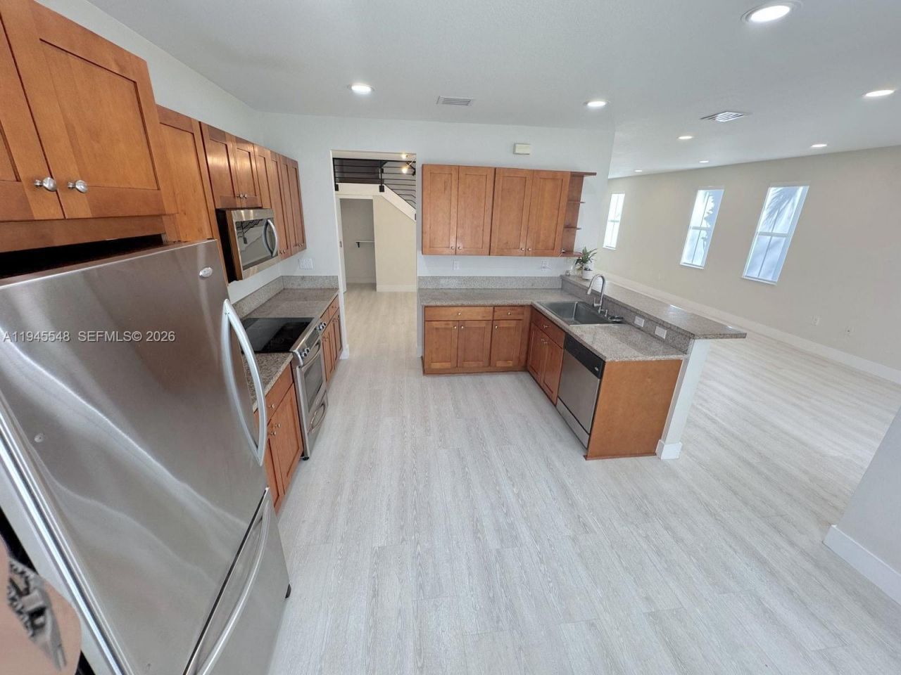 11400 NW 75th Ter, Doral, FL 33178 Photo