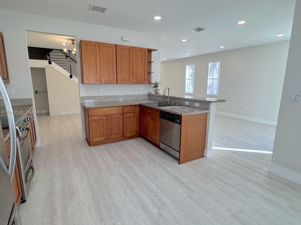 11400 NW 75th Ter, Doral, FL 33178 Photo