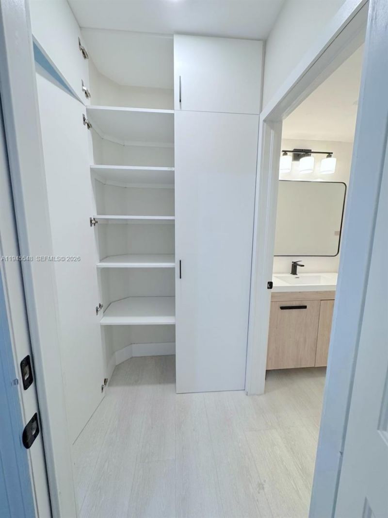 11400 NW 75th Ter, Doral, FL 33178 Photo