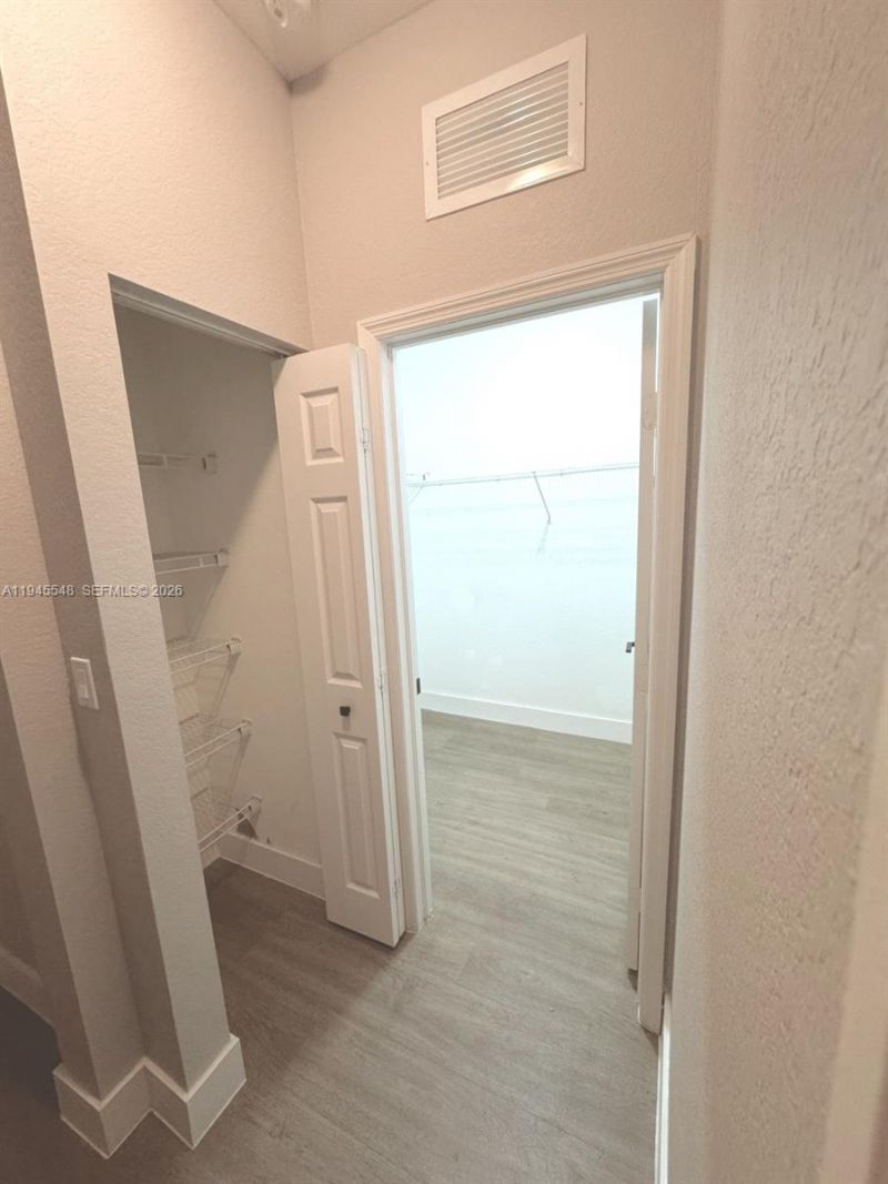 11400 NW 75th Ter, Doral, FL 33178 Photo