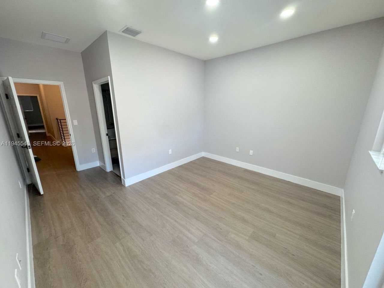 11400 NW 75th Ter, Doral, FL 33178 Photo