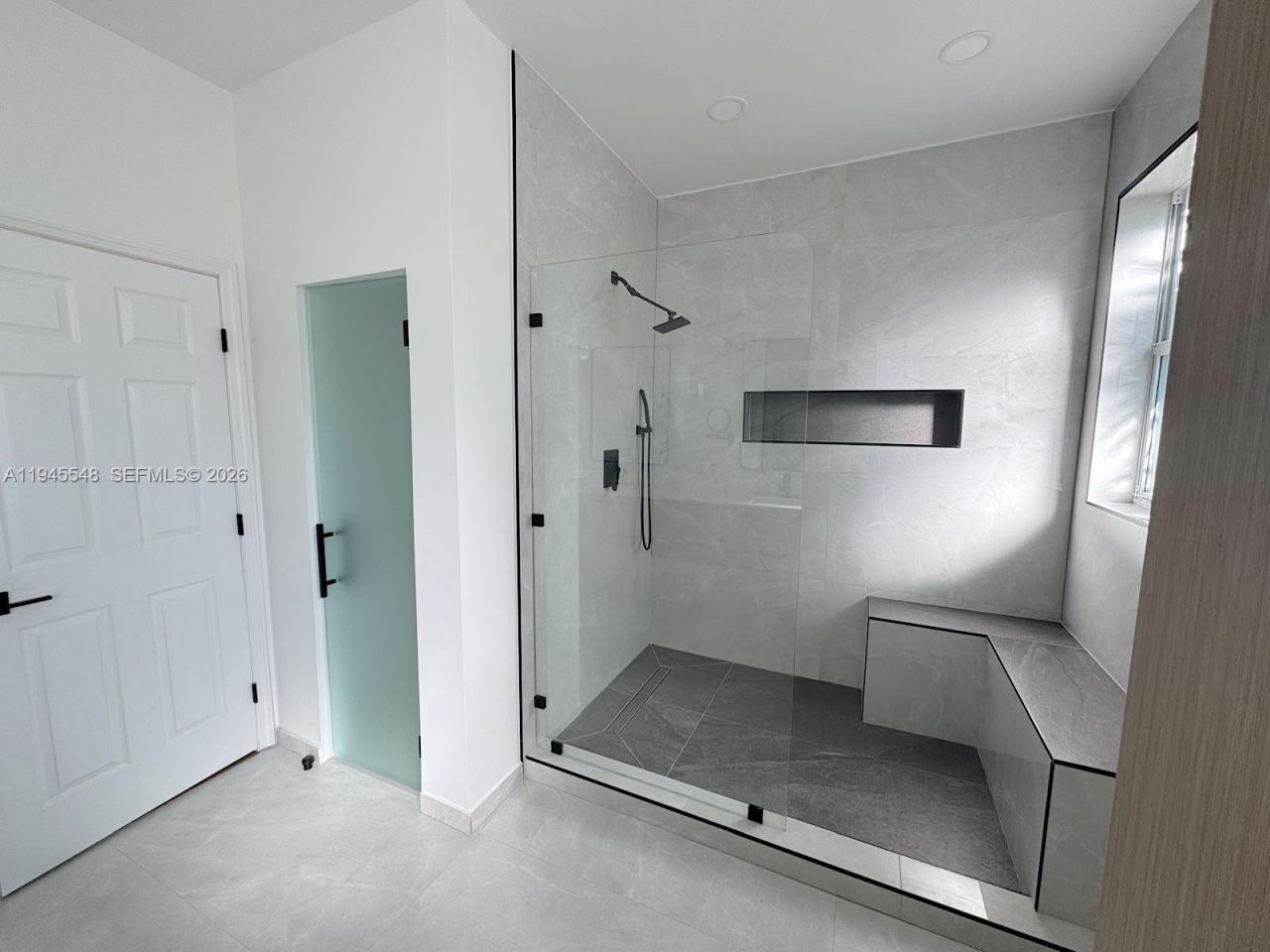 11400 NW 75th Ter, Doral, FL 33178 Photo