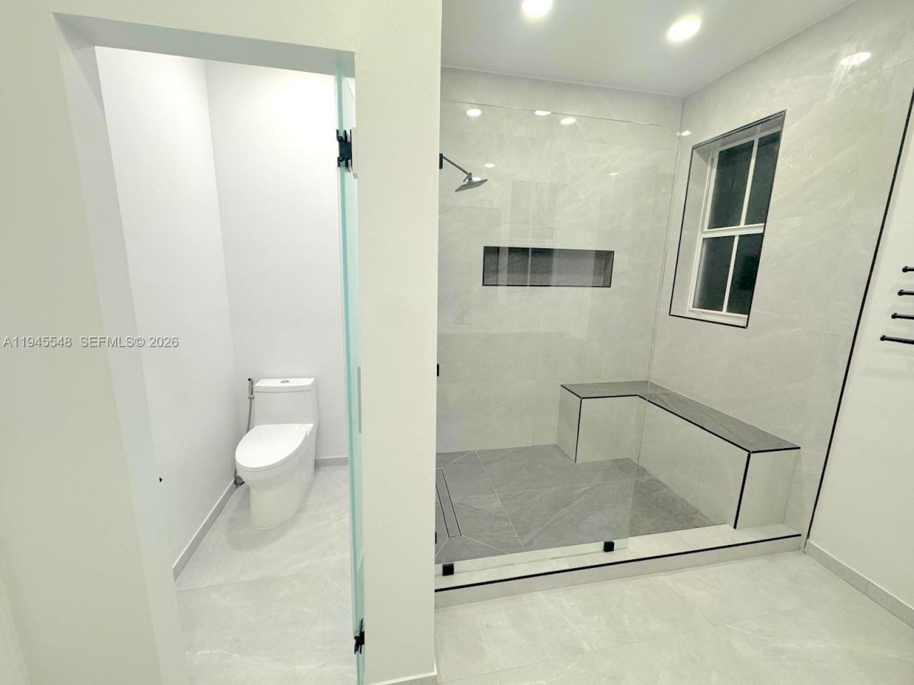 11400 NW 75th Ter, Doral, FL 33178 Photo