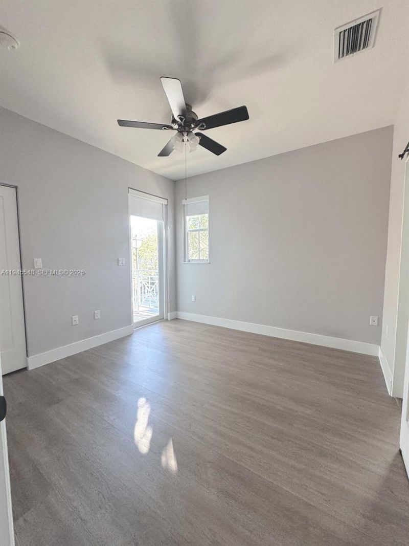 11400 NW 75th Ter, Doral, FL 33178 Photo