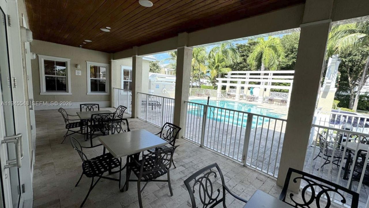 11400 NW 75th Ter, Doral, FL 33178 Photo