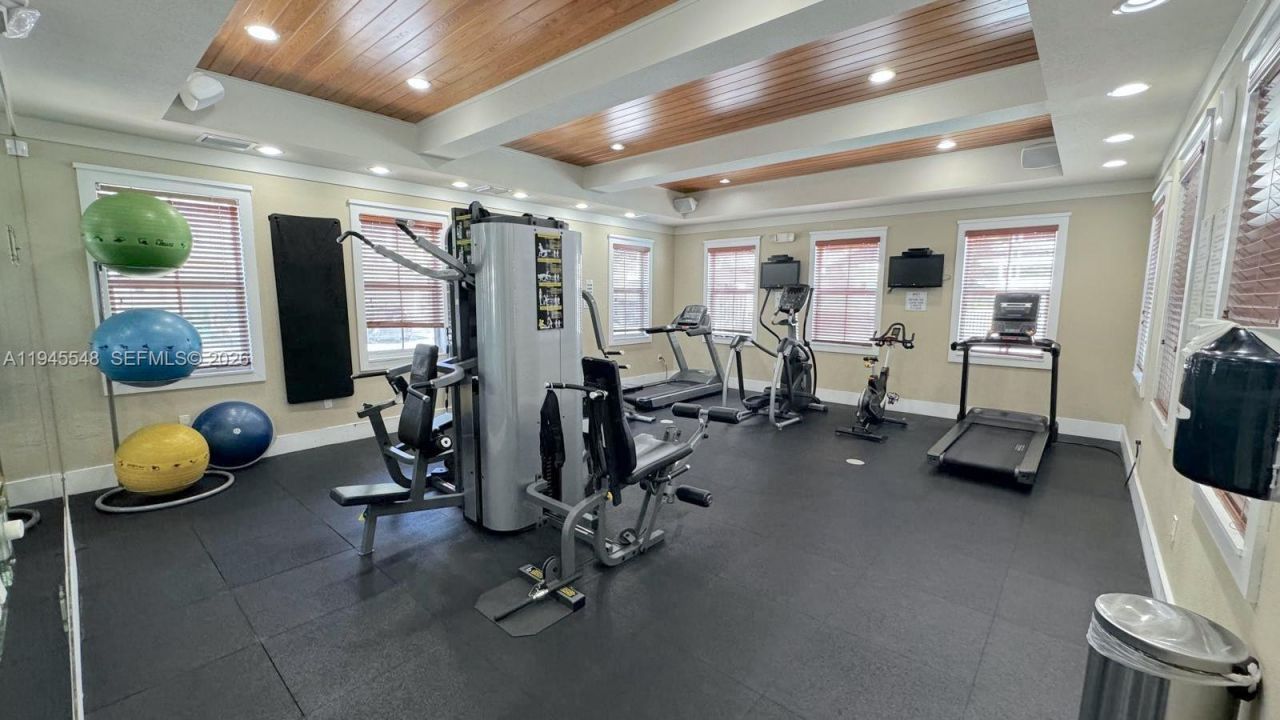 11400 NW 75th Ter, Doral, FL 33178 Photo