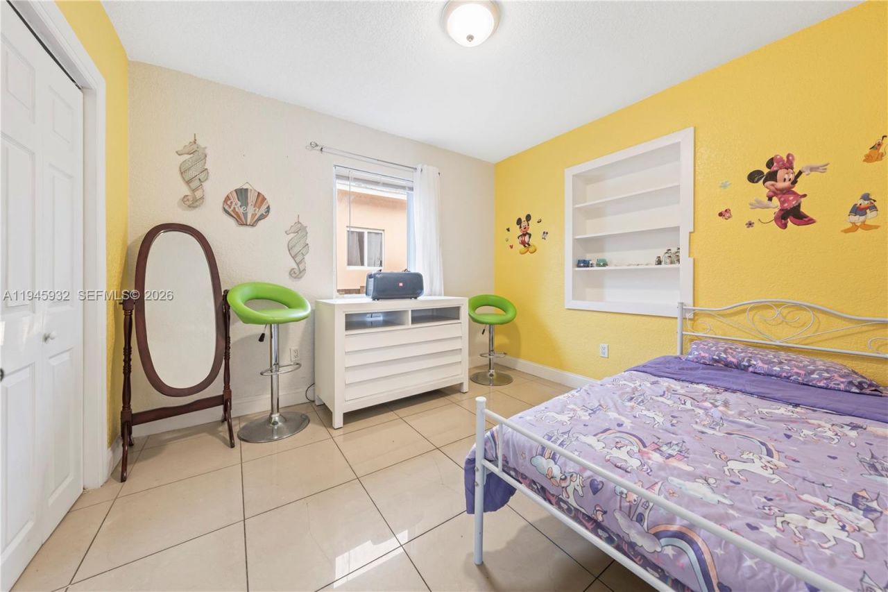 3430 NW 16th St, Miami, FL 33125 Photo