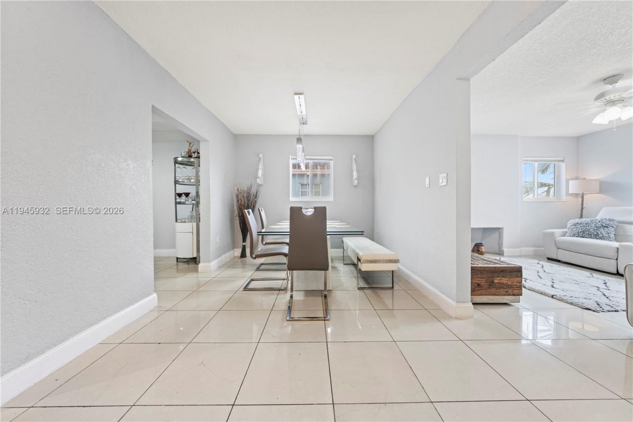 3430 NW 16th St, Miami, FL 33125 Photo