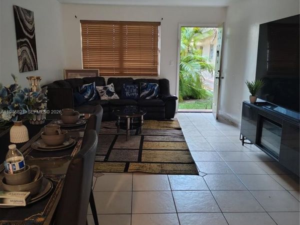 1350 NE 119th St , Unit 135006, Miami, FL 33161