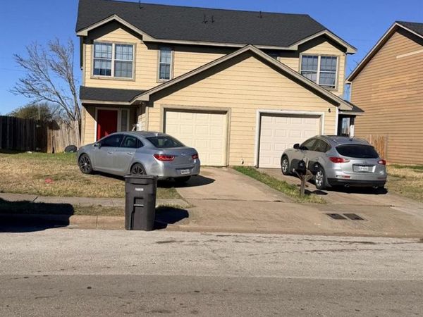 4604 Alamosa Street, Fort Worth, TX 76119