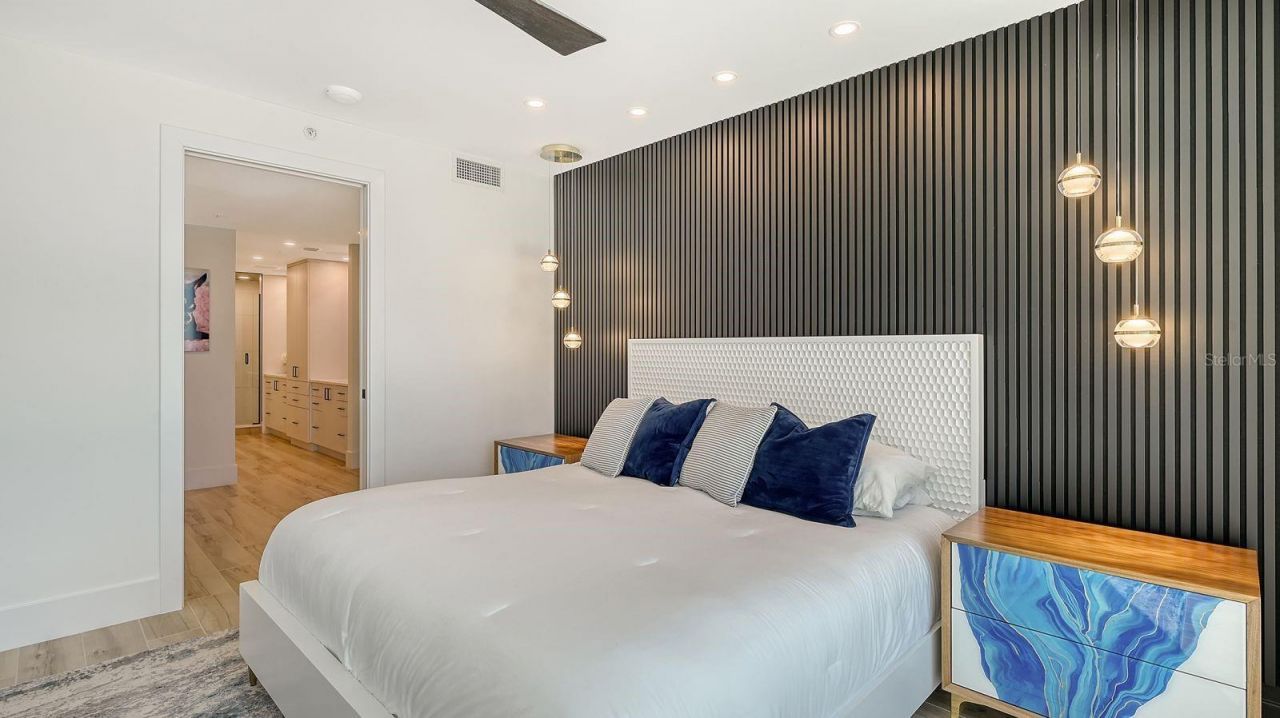 1035 Seaside Drive, Unit 503, Sarasota, FL 34242 Photo