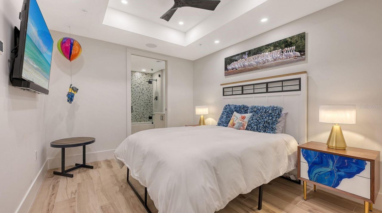 1035 Seaside Drive, Unit 503, Sarasota, FL 34242 Photo