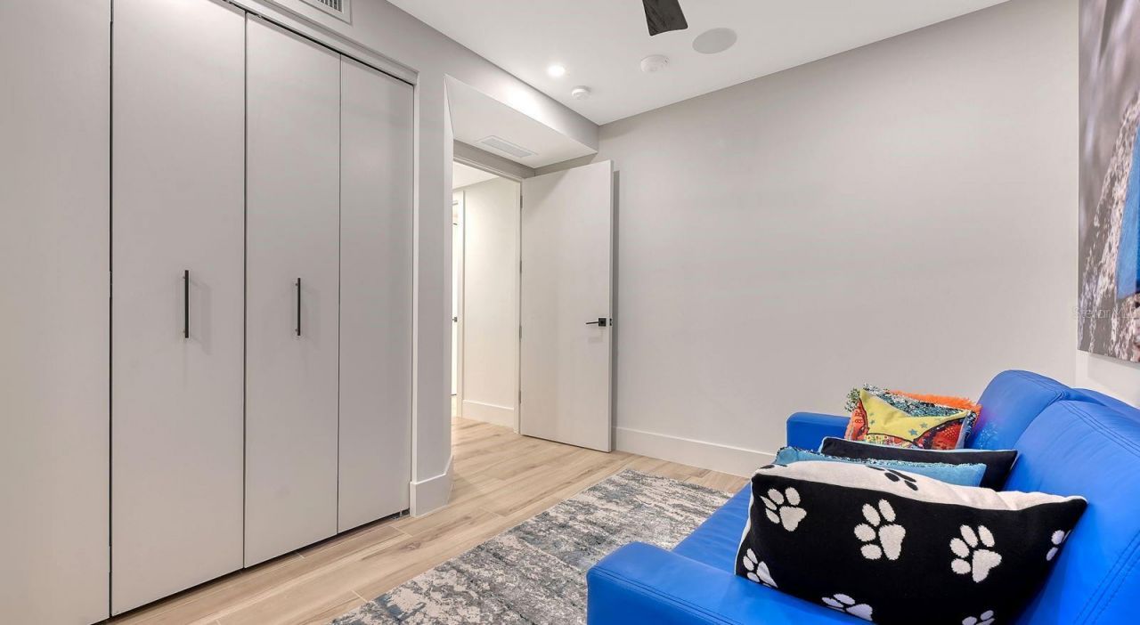 1035 Seaside Drive, Unit 503, Sarasota, FL 34242 Photo