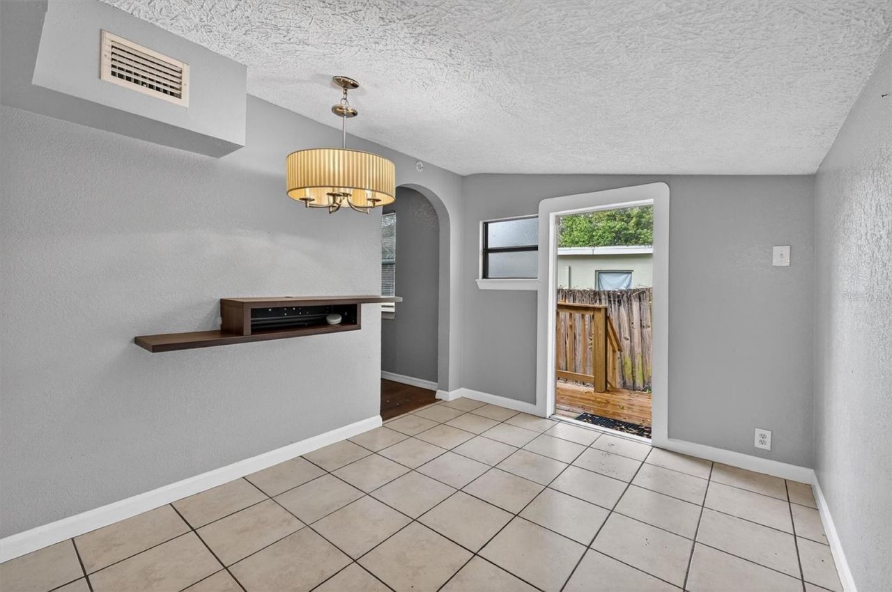 1908 E Jean Street, Tampa, FL 33610 Photo