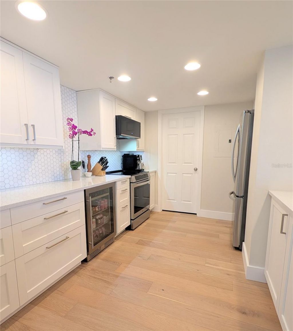 6322 Palma Del Mar Boulevard S, Unit 705, Saint Petersburg, FL 33715 Photo