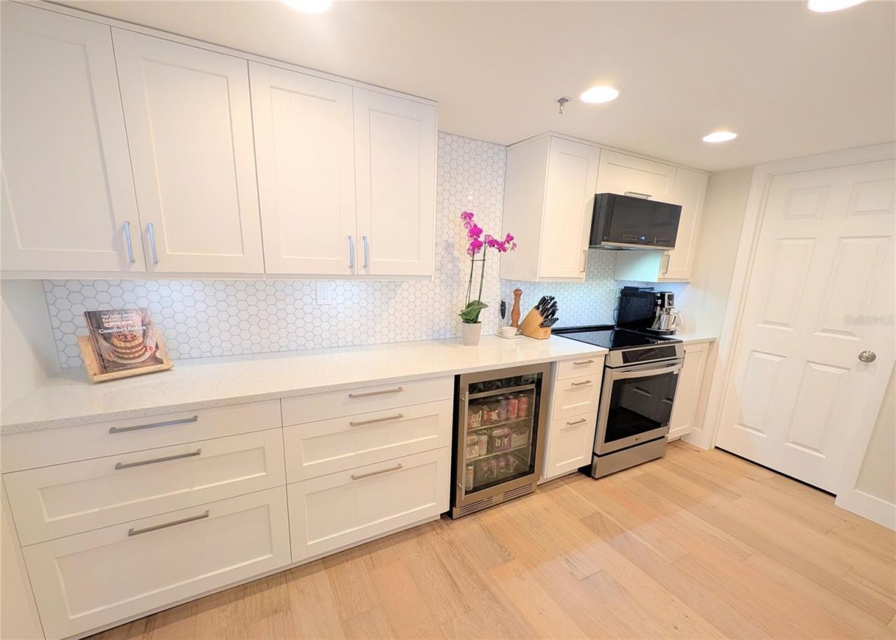 6322 Palma Del Mar Boulevard S, Unit 705, Saint Petersburg, FL 33715 Photo