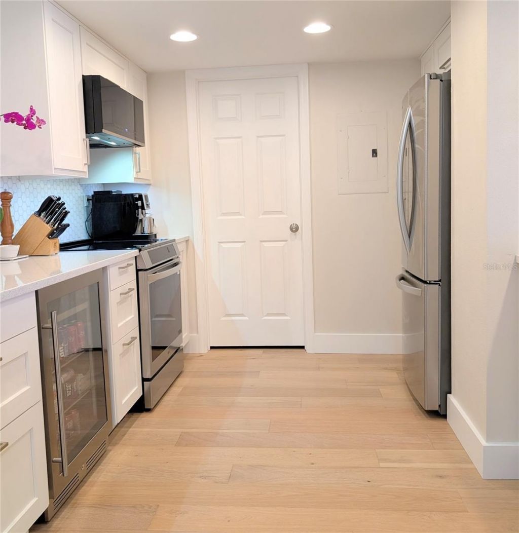 6322 Palma Del Mar Boulevard S, Unit 705, Saint Petersburg, FL 33715 Photo