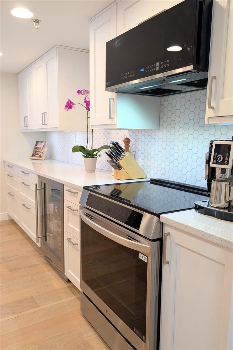 6322 Palma Del Mar Boulevard S, Unit 705, Saint Petersburg, FL 33715 Photo