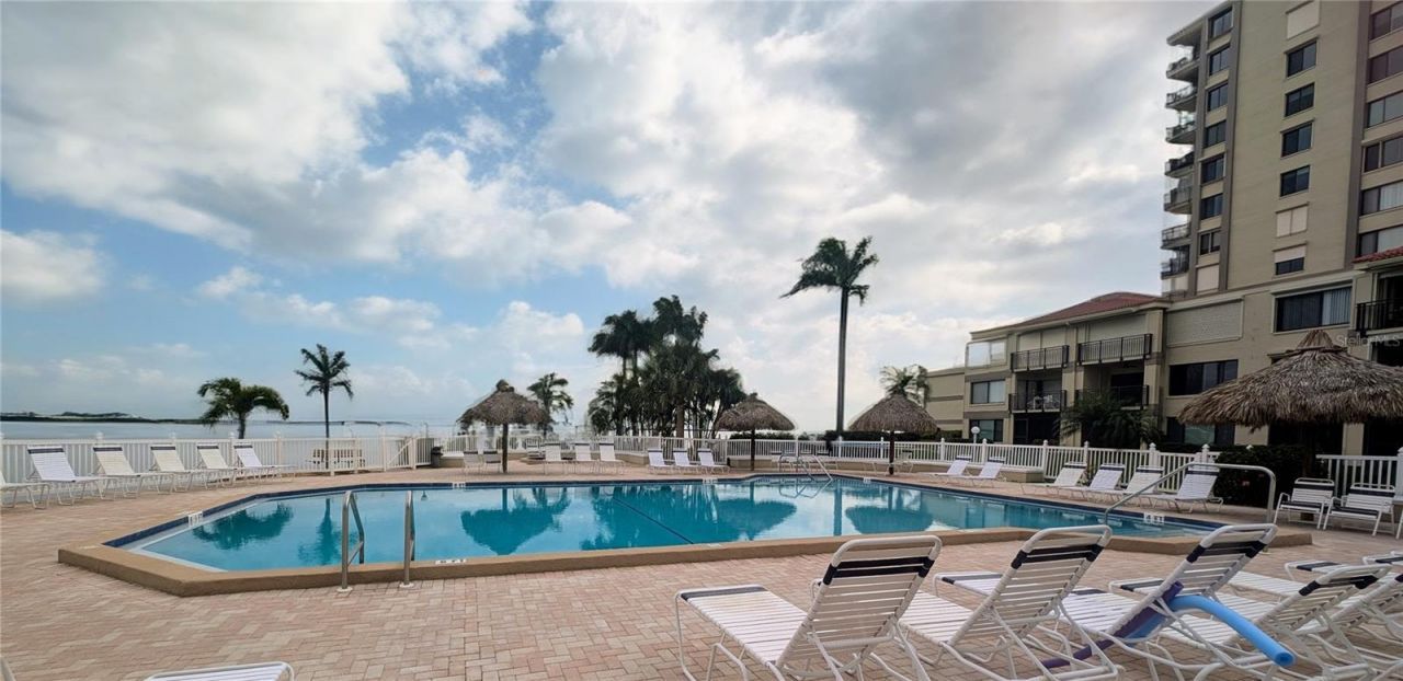 6322 Palma Del Mar Boulevard S, Unit 705, Saint Petersburg, FL 33715 Photo