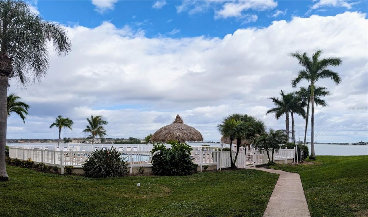 6322 Palma Del Mar Boulevard S, Unit 705, Saint Petersburg, FL 33715 Photo