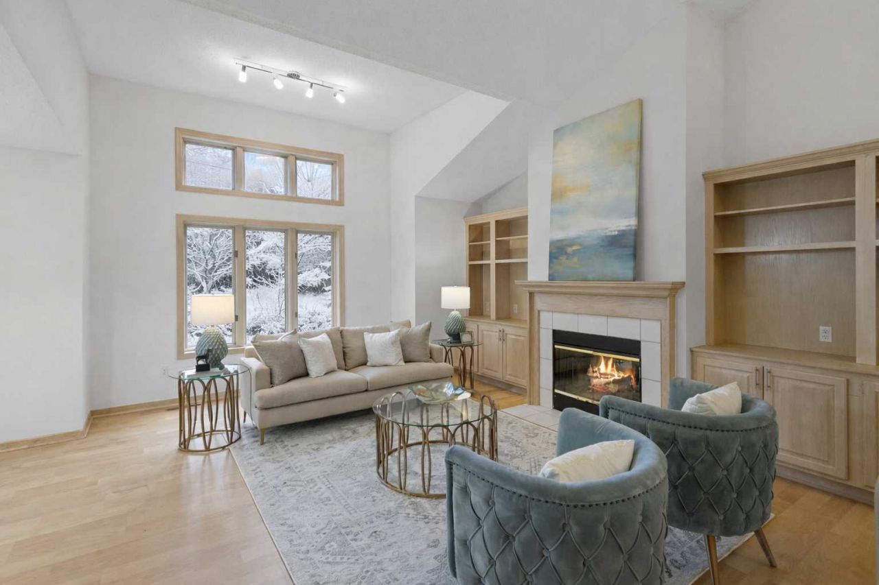 2260 Sherwood Court Minnetonka, MN 55305