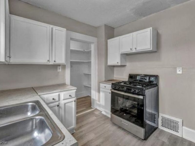 620 Hedden Avenue, Akron, OH 44311 Photo 9