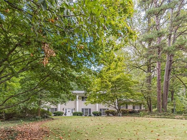 2985 Duke Of Gloucester, Atlanta, GA 30344