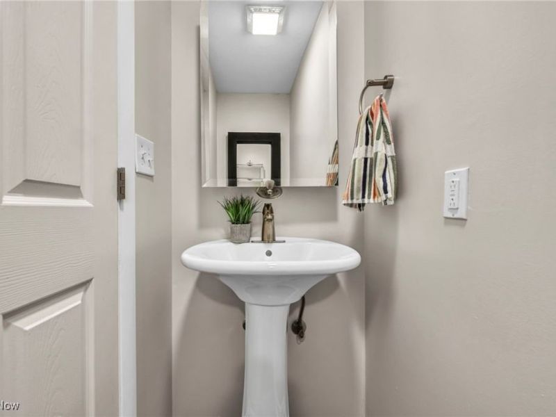 2339 W 5th Street, Cleveland, OH 44113 Photo 16