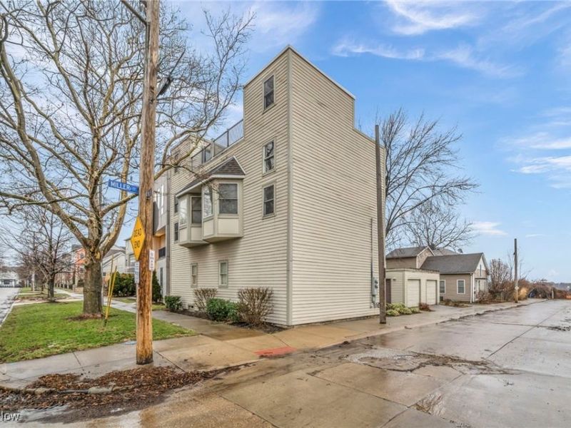 2339 W 5th Street, Cleveland, OH 44113 Photo 4