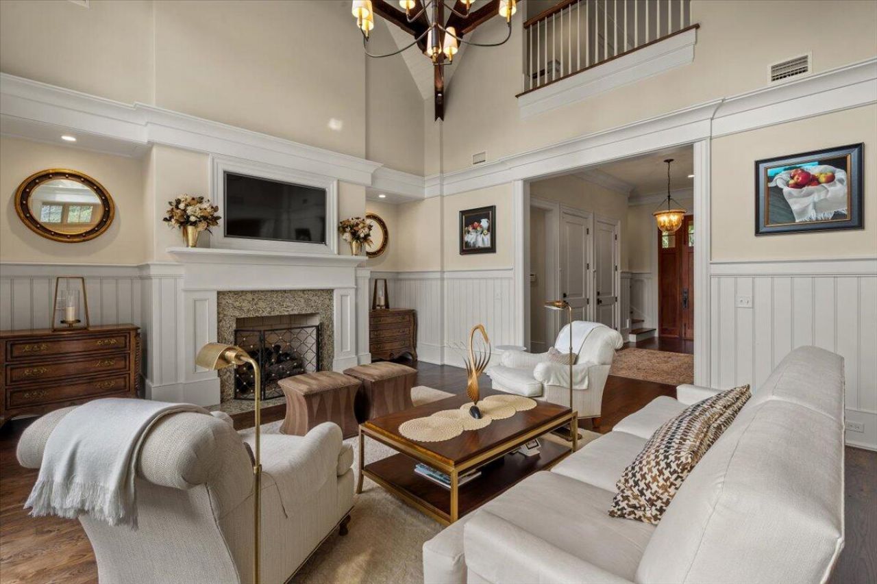 342 Governors Drive Photo 22