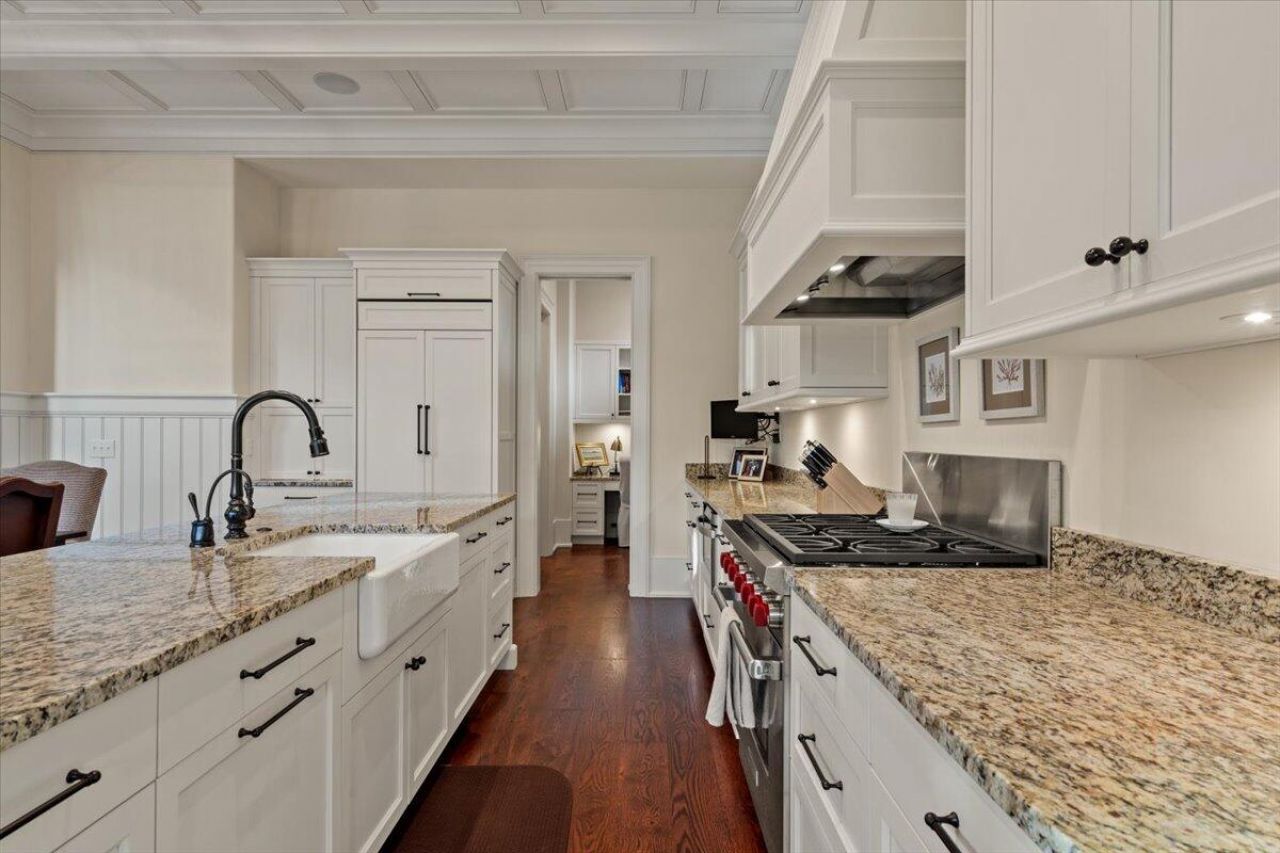 342 Governors Drive Photo 32