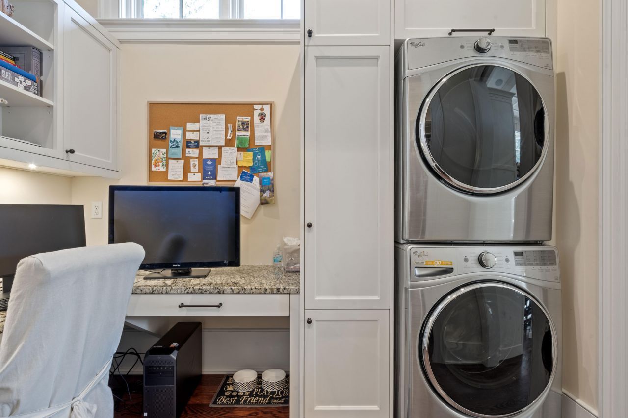 342 Governors Drive Photo 40