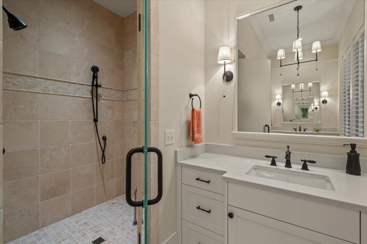 342 Governors Drive Photo 56