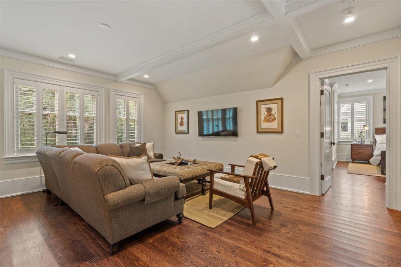 342 Governors Drive Photo 58