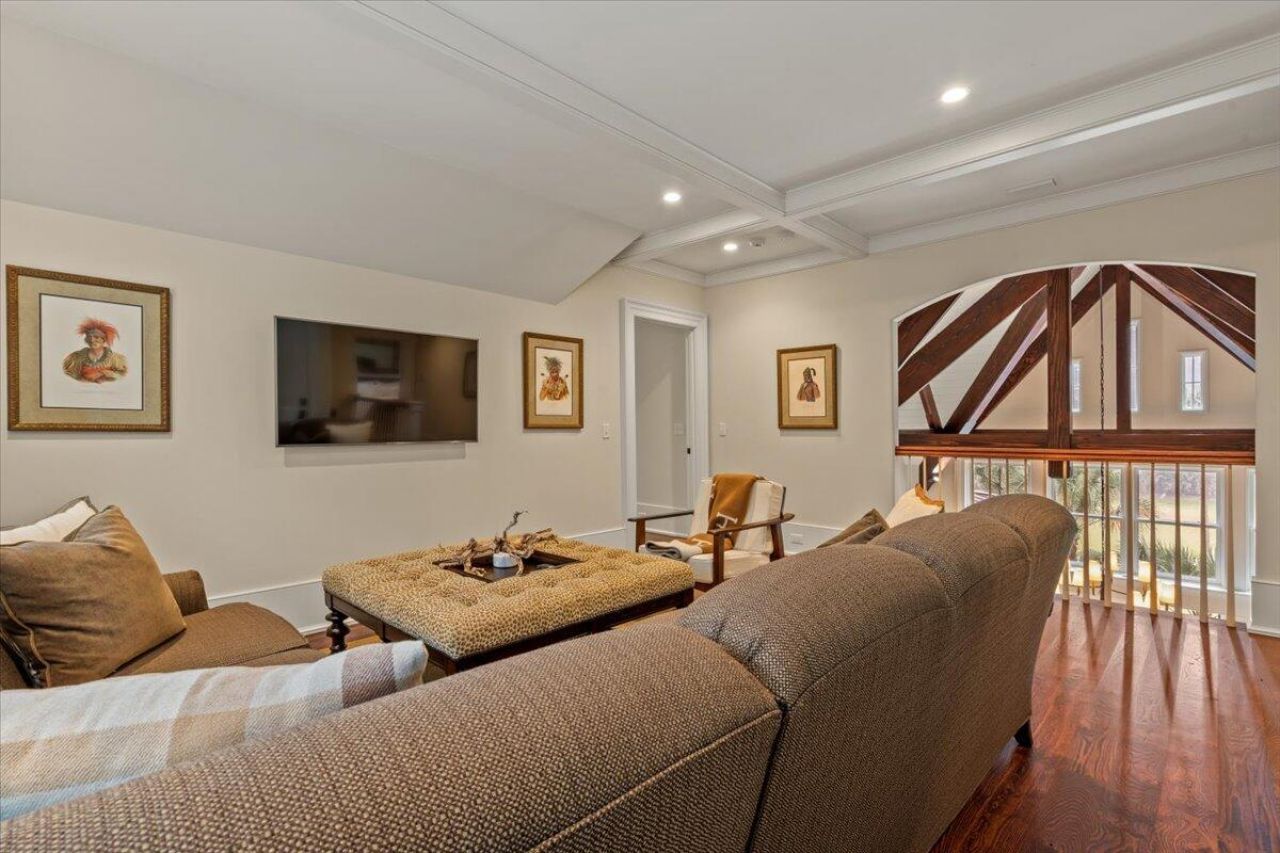 342 Governors Drive Photo 59