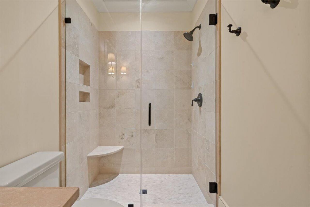 342 Governors Drive Photo 66