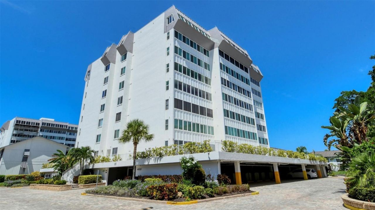 1125 W Peppertree Drive, Unit 702, Sarasota, FL 34242 Photo