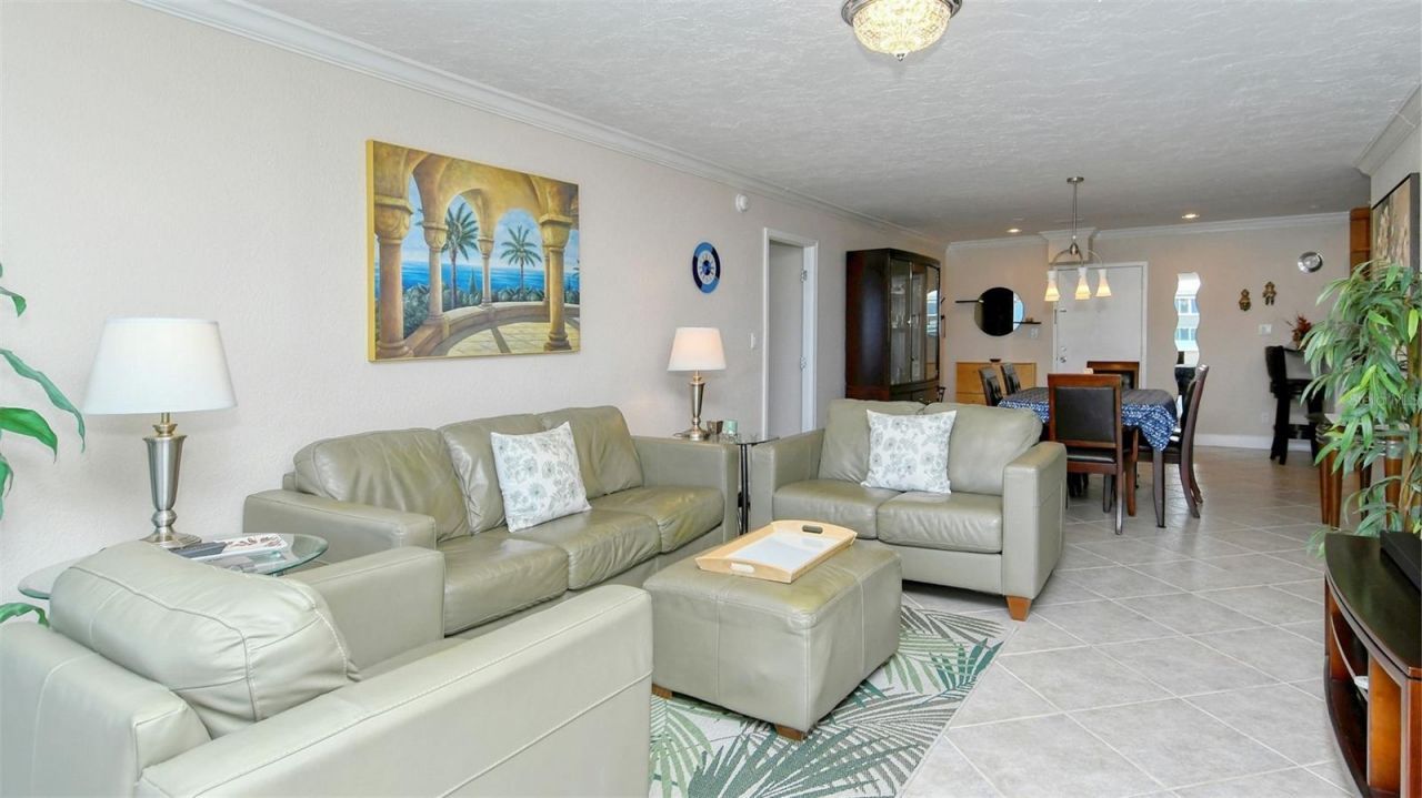 1125 W Peppertree Drive, Unit 702, Sarasota, FL 34242 Photo