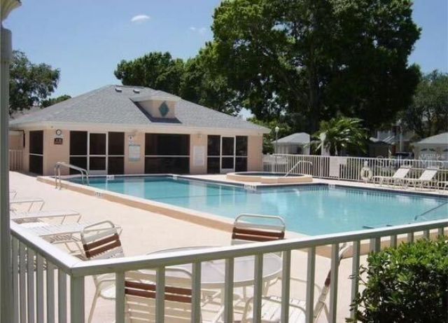 4210 Caddie Drive E, Unit 201, Bradenton, FL 34203 Photo