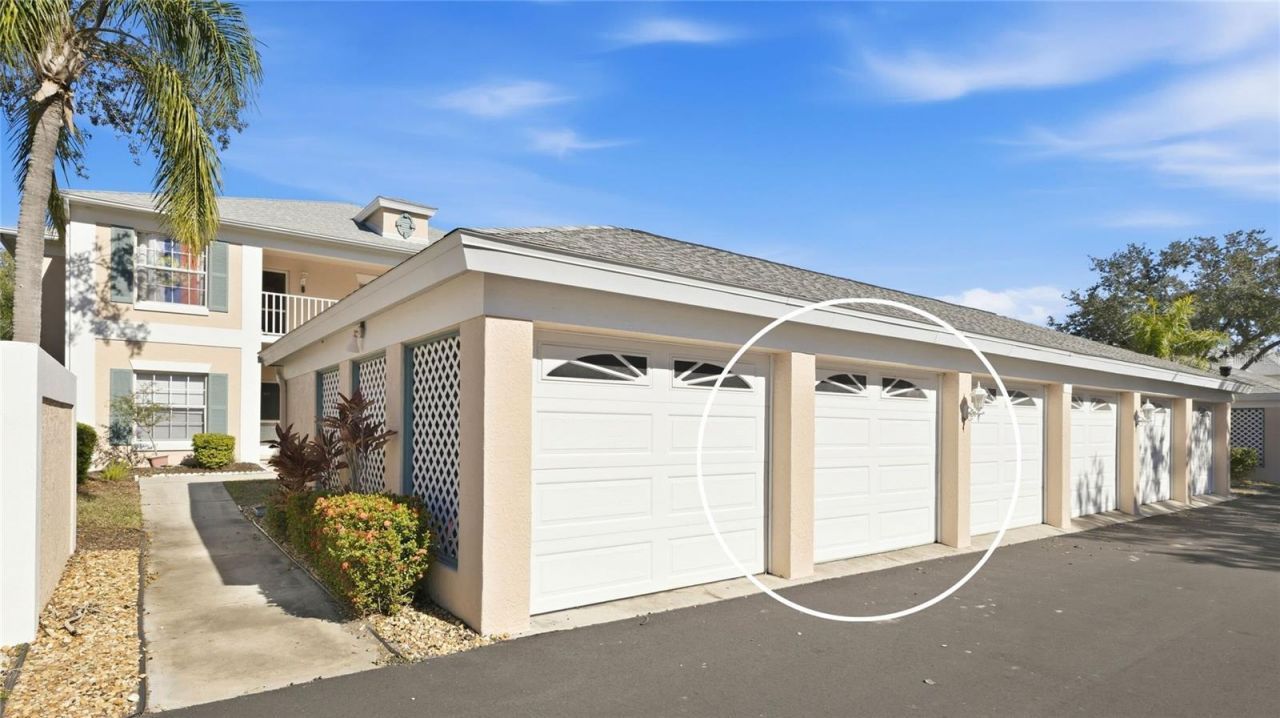 4210 Caddie Drive E, Unit 201, Bradenton, FL 34203 Photo