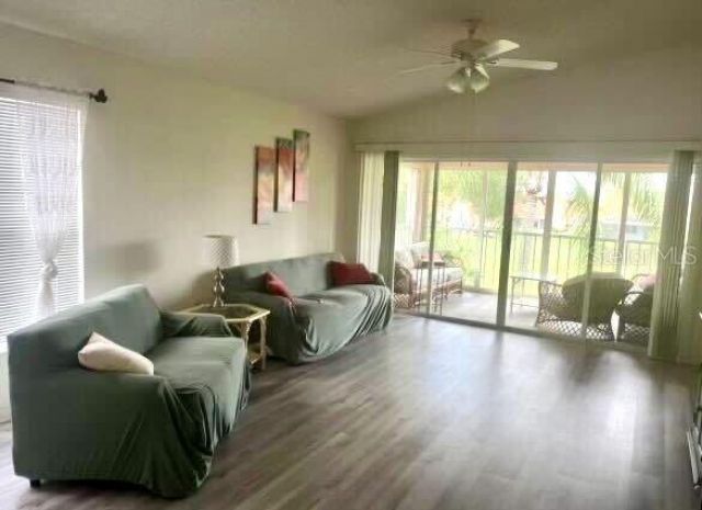 4210 Caddie Drive E, Unit 201, Bradenton, FL 34203 Photo