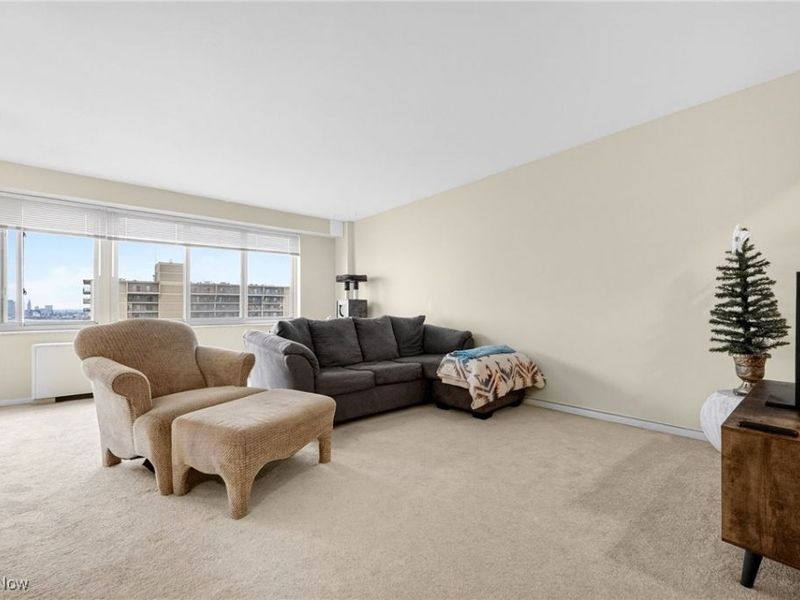 12520 Edgewater Drive, Unit 1507, Lakewood, OH 44107 Photo 8